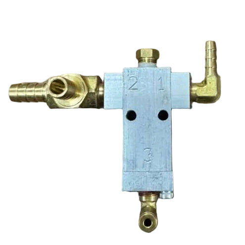 Compressed Air Oil Injector | The Coats Company 85610869
